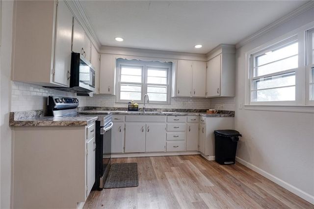 8527 Garfield Avenue, Kansas City, MO 64132