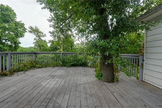 8527 Garfield Avenue, Kansas City, MO 64132