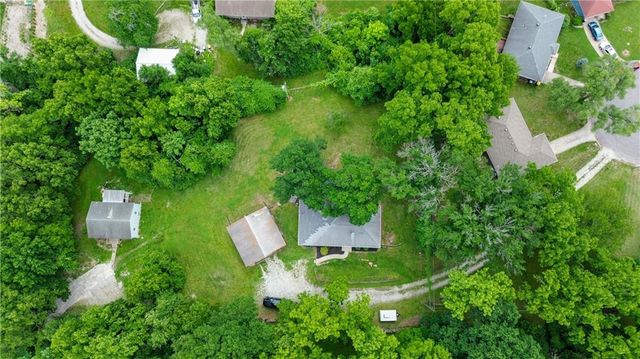 8527 Garfield Avenue, Kansas City, MO 64132