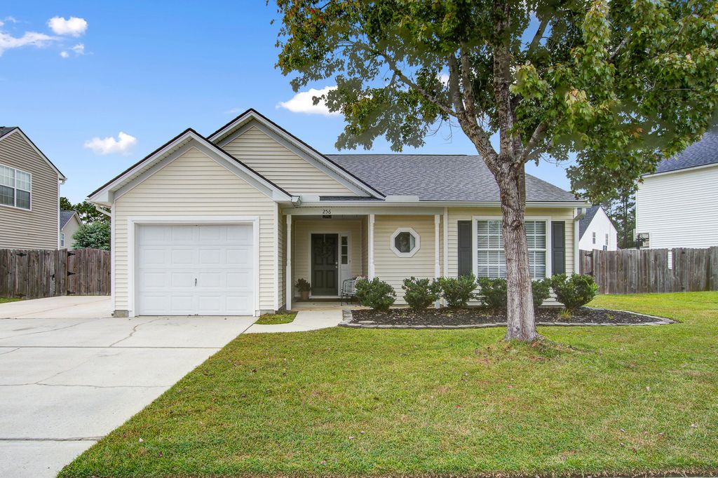 256 Dunning Road, Summerville, SC 29486