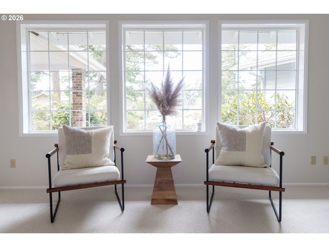 2372 S 22ND Ct, Florence, OR 97439