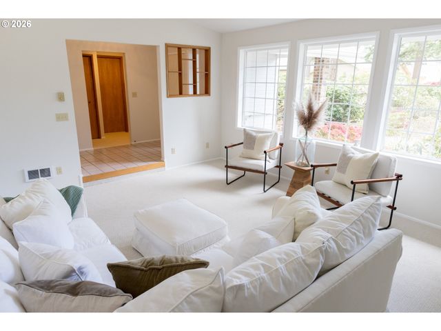 2372 S 22ND Ct, Florence, OR 97439