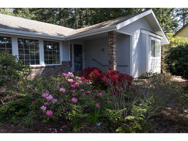 2372 S 22ND Ct, Florence, OR 97439