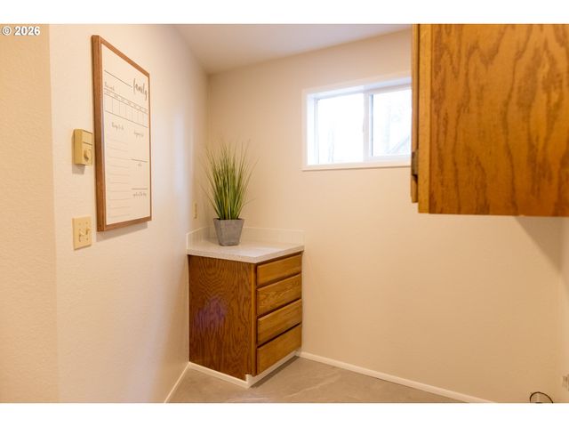 2372 S 22ND Ct, Florence, OR 97439