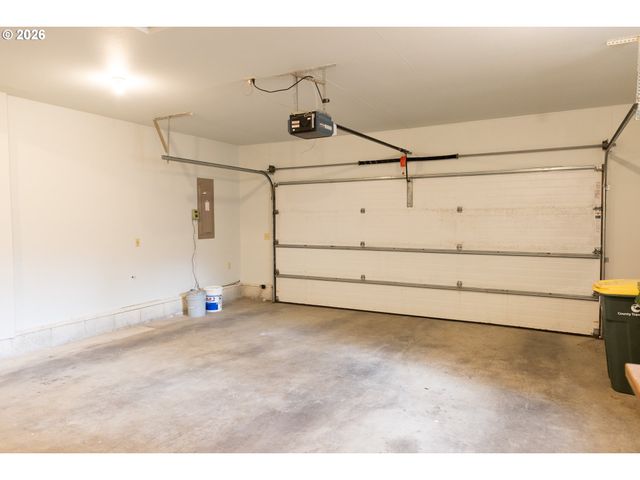 2372 S 22ND Ct, Florence, OR 97439