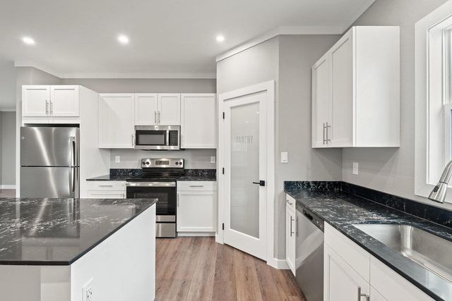 2027 Applewood DR, Lockhart, TX 78644