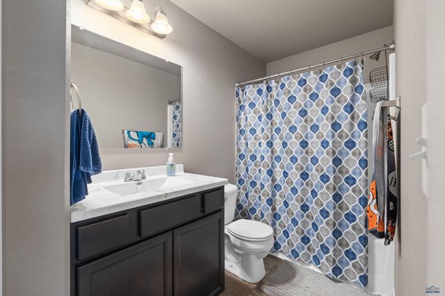 6674 CAMBRIDGE PL, Summerset, SD 57718