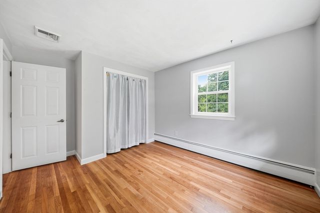 737 North St, Tewksbury, MA 01876