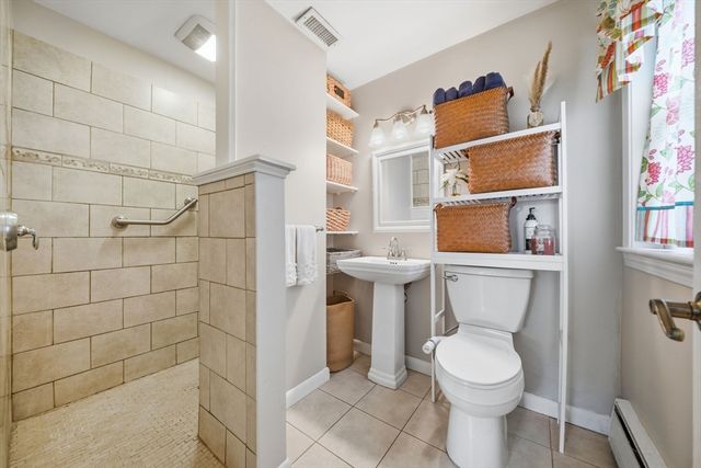737 North St, Tewksbury, MA 01876