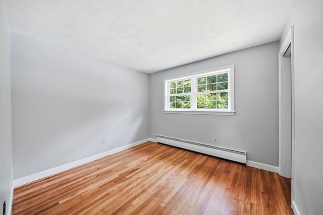 737 North St, Tewksbury, MA 01876