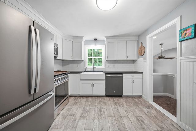 737 North St, Tewksbury, MA 01876