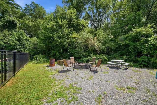 737 North St, Tewksbury, MA 01876