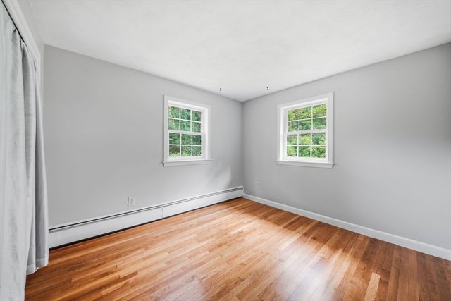 737 North St, Tewksbury, MA 01876