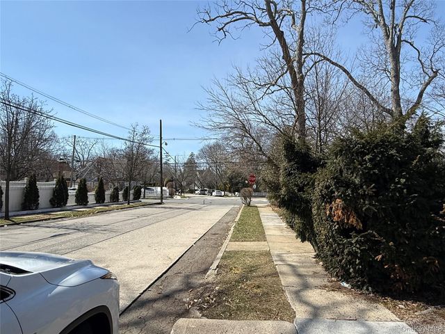 120 Lena Avenue, Freeport, NY 11520