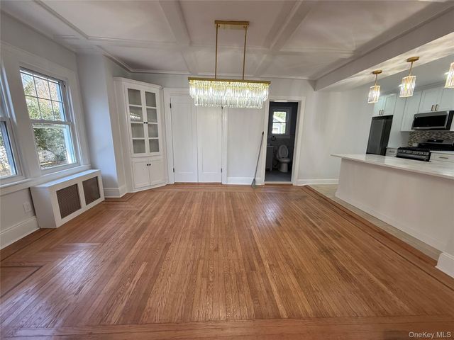 120 Lena Avenue, Freeport, NY 11520