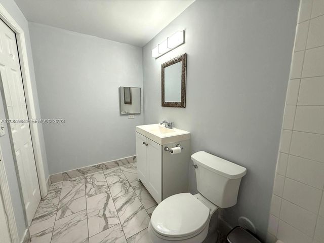 2015 SE 10th Avenue 127, Fort Lauderdale, FL 33316