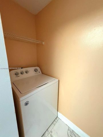 2015 SE 10th Avenue 127, Fort Lauderdale, FL 33316