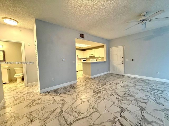 2015 SE 10th Avenue 127, Fort Lauderdale, FL 33316