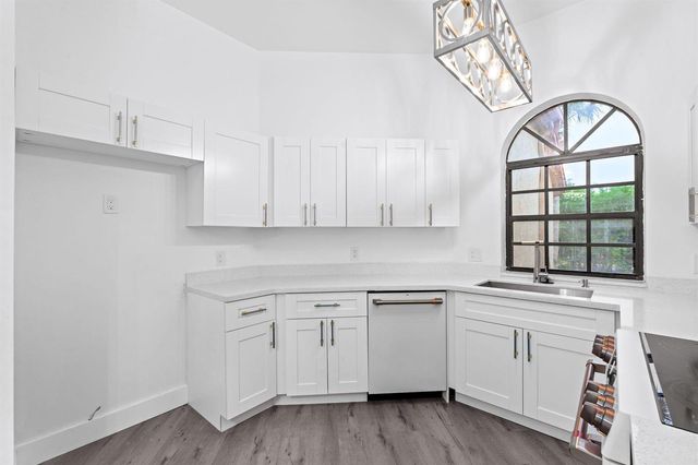 5131 Europa Drive I, Boynton Beach, FL 33437
