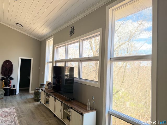 39 Candle Hill Road, New Fairfield, CT 06812