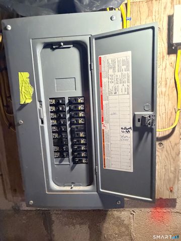 39 Candle Hill Road, New Fairfield, CT 06812