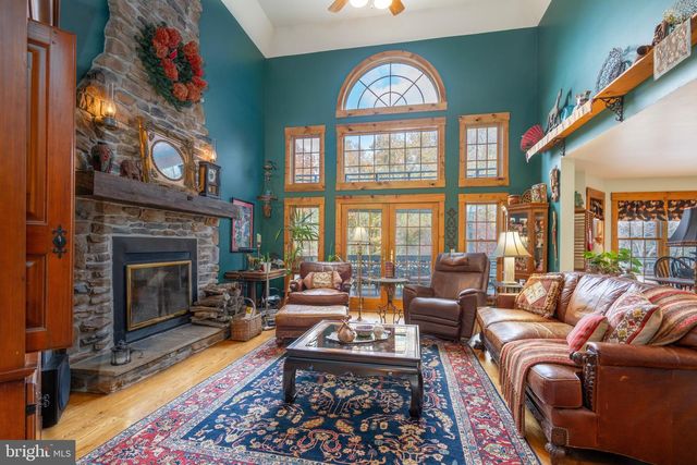 15 PHILLIP DRIVE, Kirkwood, PA 17536