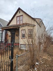 6835 S May Street, Chicago, IL 60621