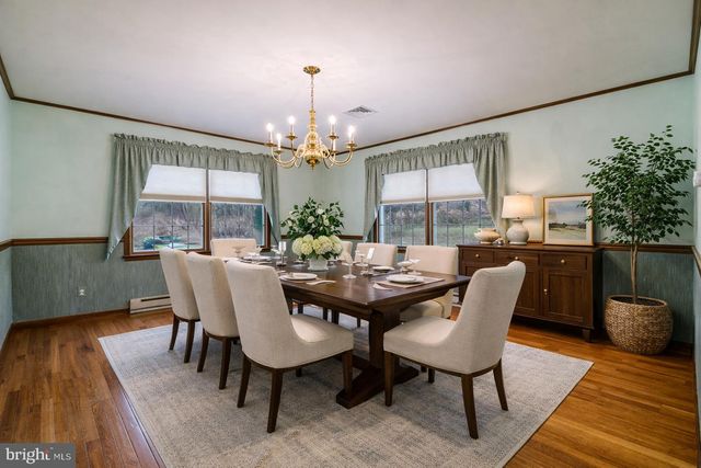 169 E MOUNTAIN RD, Hillsborough, NJ 08844