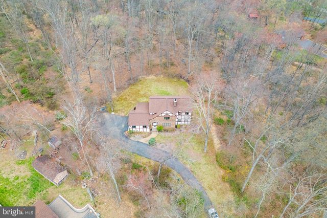 169 E MOUNTAIN RD, Hillsborough, NJ 08844