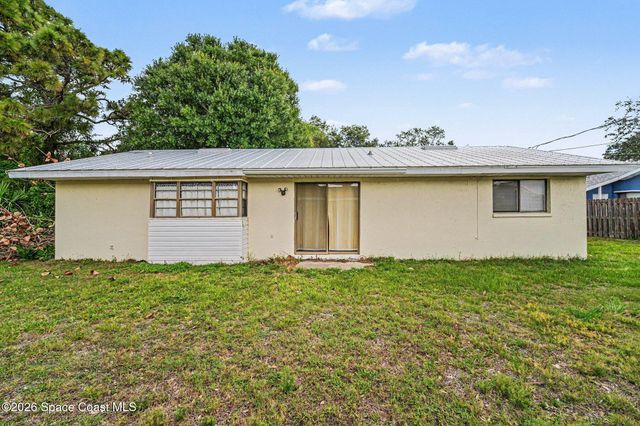 2106 Tarrytown Lane NE, Palm Bay, FL 32905