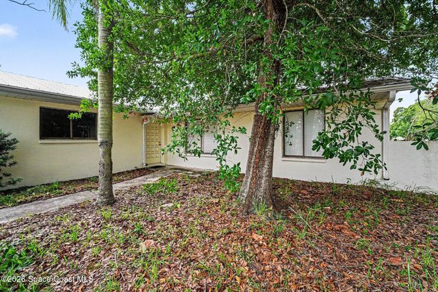 2106 Tarrytown Lane NE, Palm Bay, FL 32905