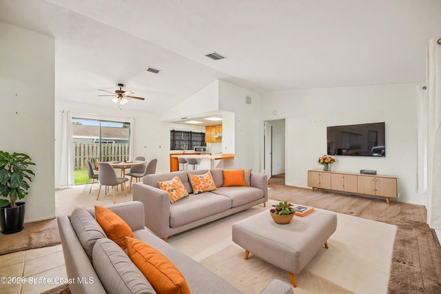 2106 Tarrytown Lane NE, Palm Bay, FL 32905