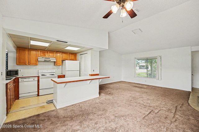 2106 Tarrytown Lane NE, Palm Bay, FL 32905
