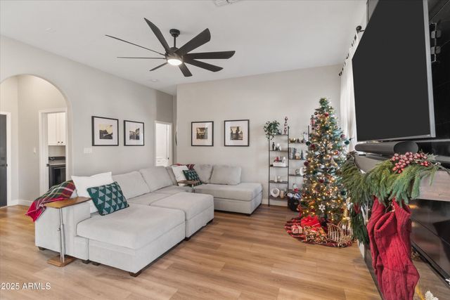 230 E ARABIAN Drive, Gilbert, AZ 85296