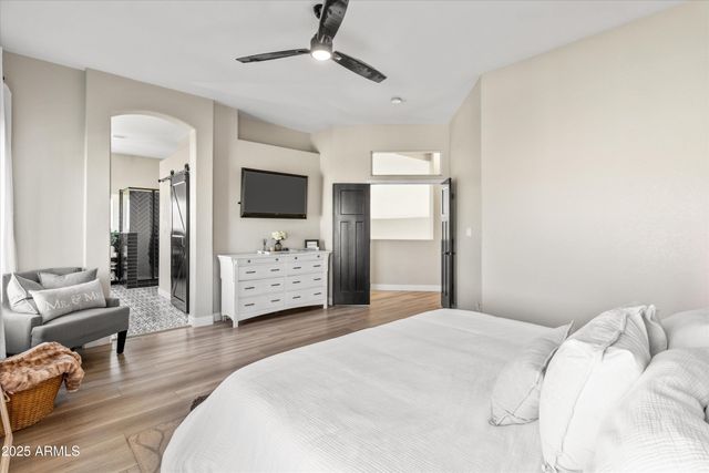 230 E ARABIAN Drive, Gilbert, AZ 85296