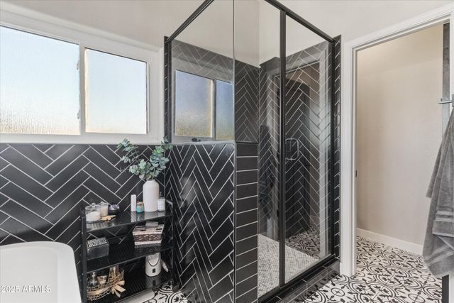 230 E ARABIAN Drive, Gilbert, AZ 85296