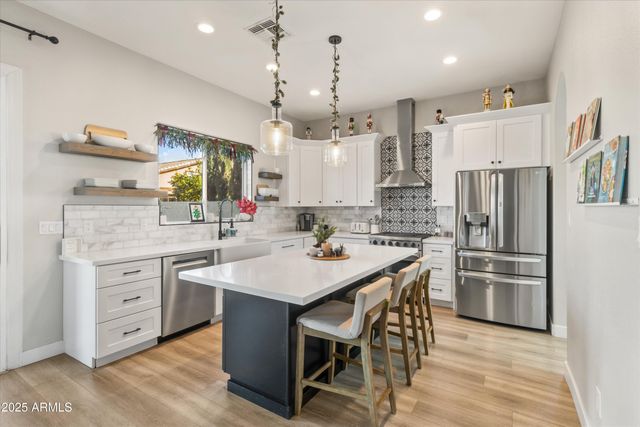 230 E ARABIAN Drive, Gilbert, AZ 85296