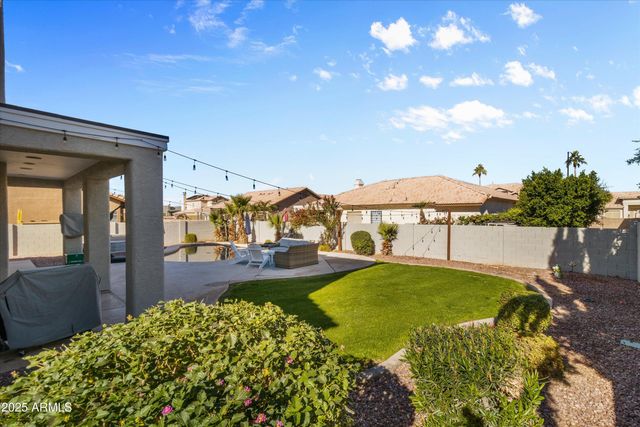 230 E ARABIAN Drive, Gilbert, AZ 85296