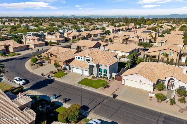 230 E ARABIAN Drive, Gilbert, AZ 85296