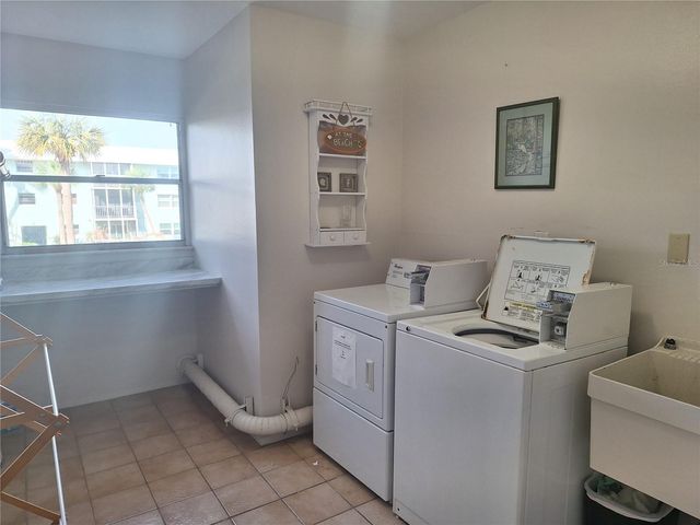 325 N CAUSEWAY B206, New Smyrna Beach, FL 32169