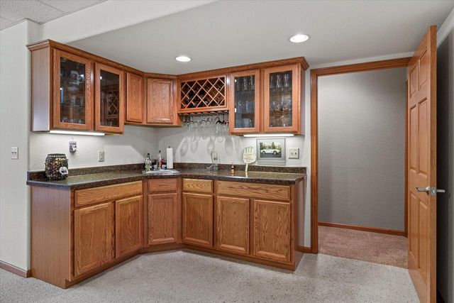 1855 River Lakes ROAD S, Oconomowoc, WI 53066