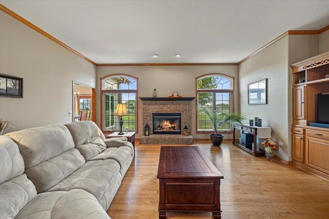 1855 River Lakes ROAD S, Oconomowoc, WI 53066