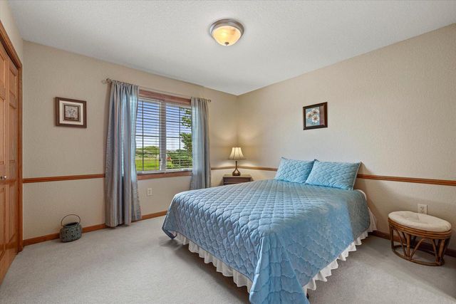 1855 River Lakes ROAD S, Oconomowoc, WI 53066