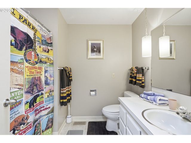 7505 Sw HYLAND Way, Beaverton, OR 97008