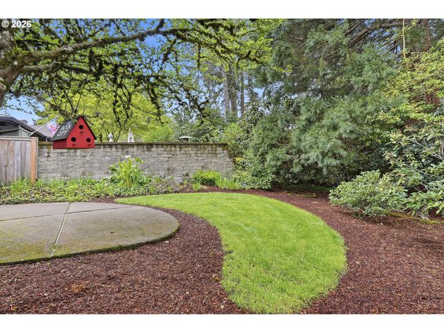 7505 Sw HYLAND Way, Beaverton, OR 97008