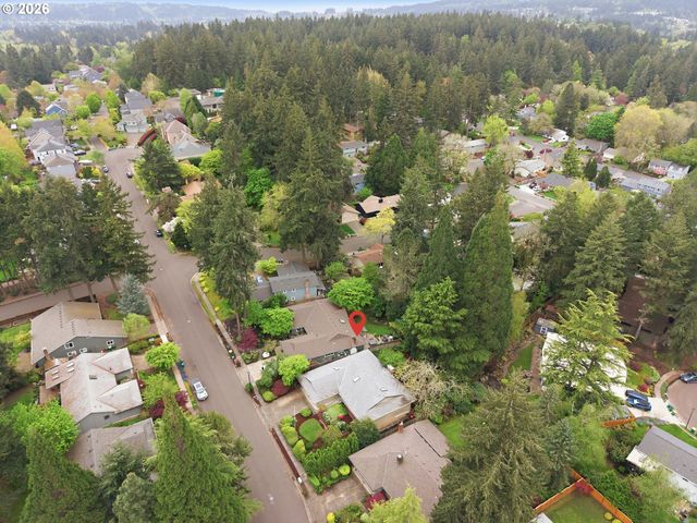 7505 Sw HYLAND Way, Beaverton, OR 97008