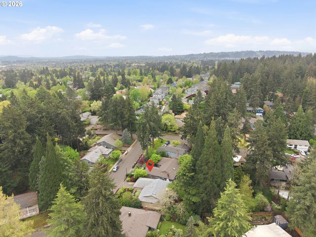 7505 Sw HYLAND Way, Beaverton, OR 97008