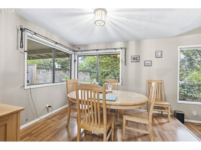 7505 Sw HYLAND Way, Beaverton, OR 97008