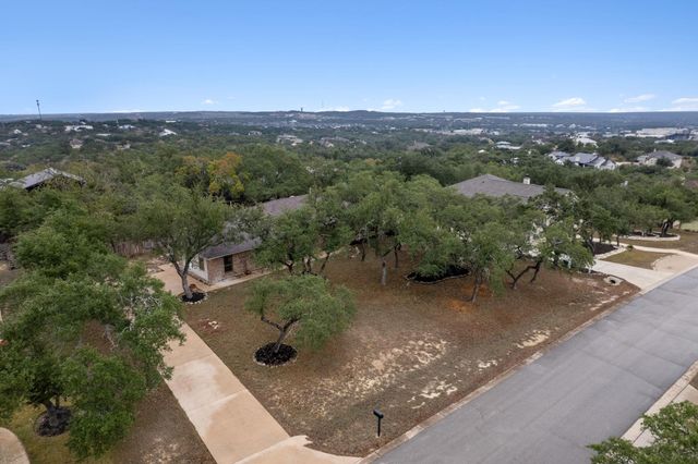 900 Morgan Hill DR, Dripping Springs, TX 78620