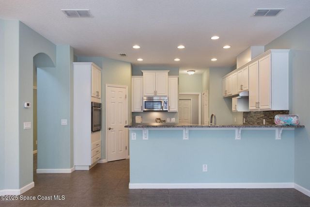 3381 Titanic Circle 28, Indialantic, FL 32903